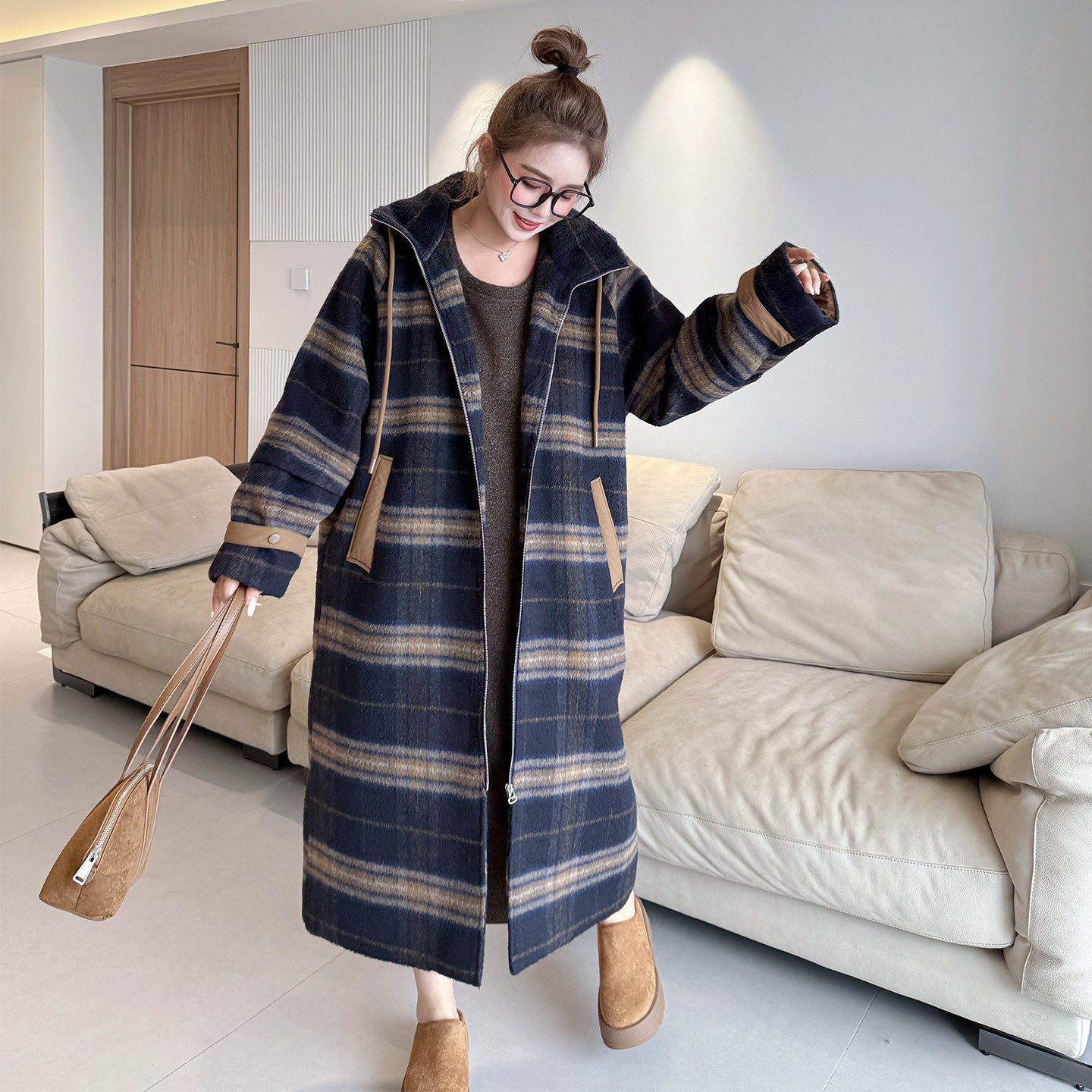 媛子家大码秋冬季宽松百搭格子外套胖mm毛呢大衣女