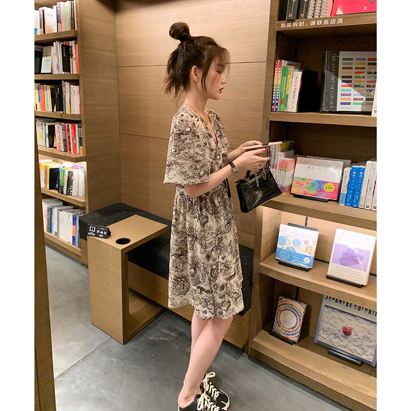 新款主推【已出货】时髦抽象碎花抽绳连衣裙MMJ2357P105K158,女装连衣裙,浙宝233