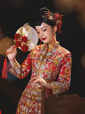 Xiuhe clothing 2021 New Big Five Fu Dragon Phoenix hanging wedding bride out of the cabinet dress Chinese wedding wedding dress show and