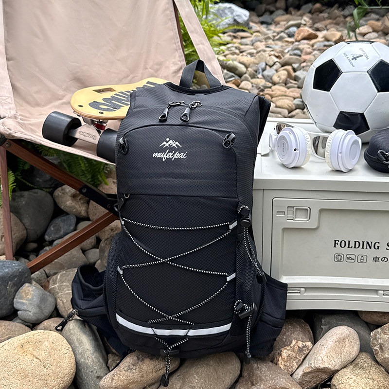 户外双肩包男女大容量轻便防水透气登山徒步骑行登山越野运动背包