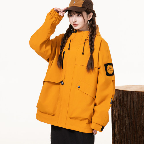 品牌优选春季新款夹克短款冲锋衣春秋季情侣宽松户外登山服外套