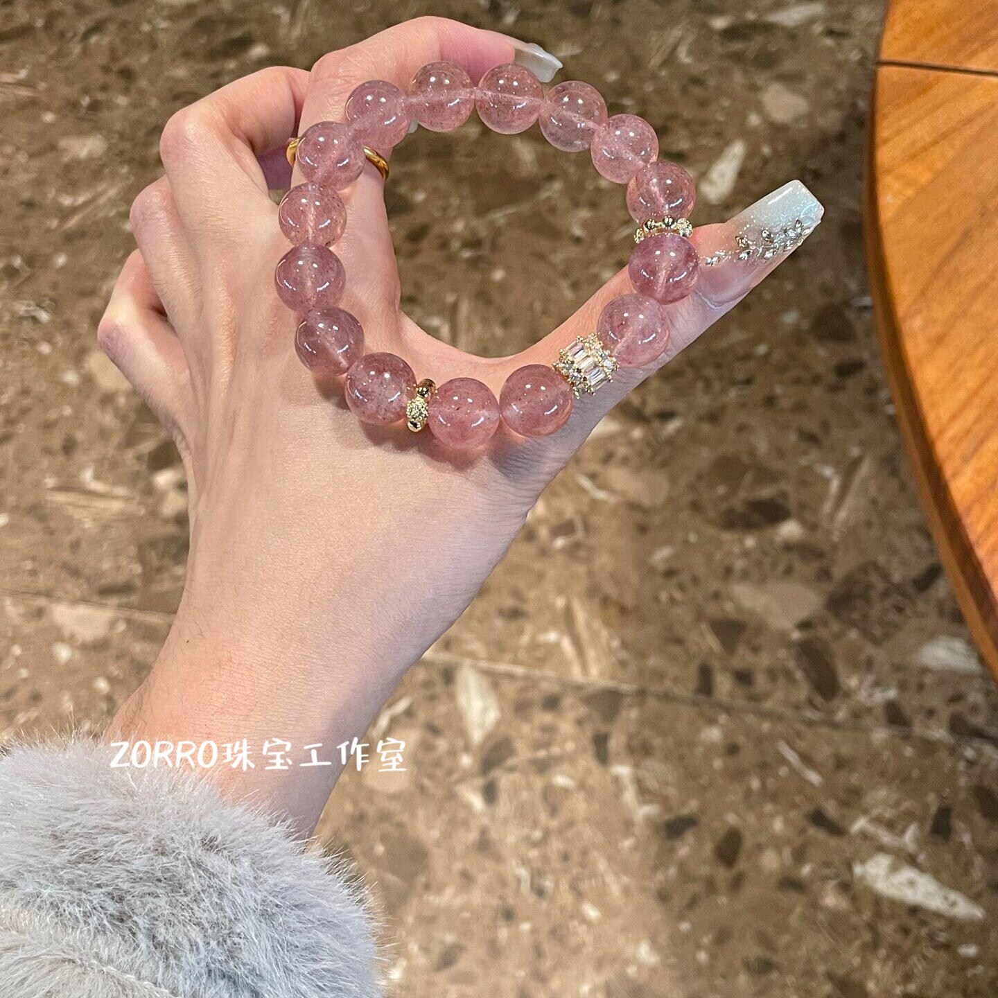 ZORRO原创丨天然草莓晶手串女招桃花姻缘脱单月老转运珠首饰礼物