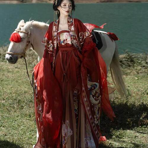 玉锦堂汉服龙女重工刺绣诃子裙