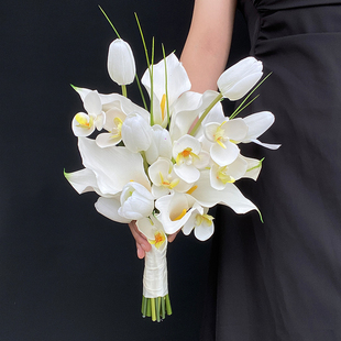 保湿手感高仿真质感手捧花郁金香马蹄莲花束注册婚礼登记领证拍照