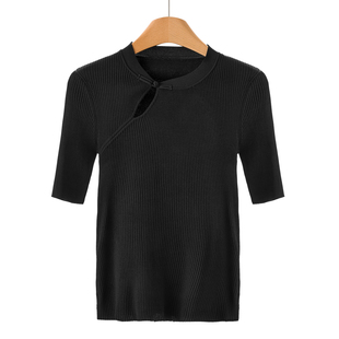 春装 莫Y 纯色一字扣镂空修身 五分袖 211 639 针织衫 60%粘纤