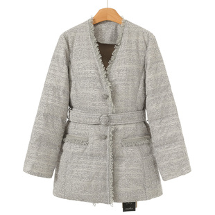 冬装 圣 轻奢感重工串珠休闲风V领羽绒服560 35%粘纤 鹅绒服