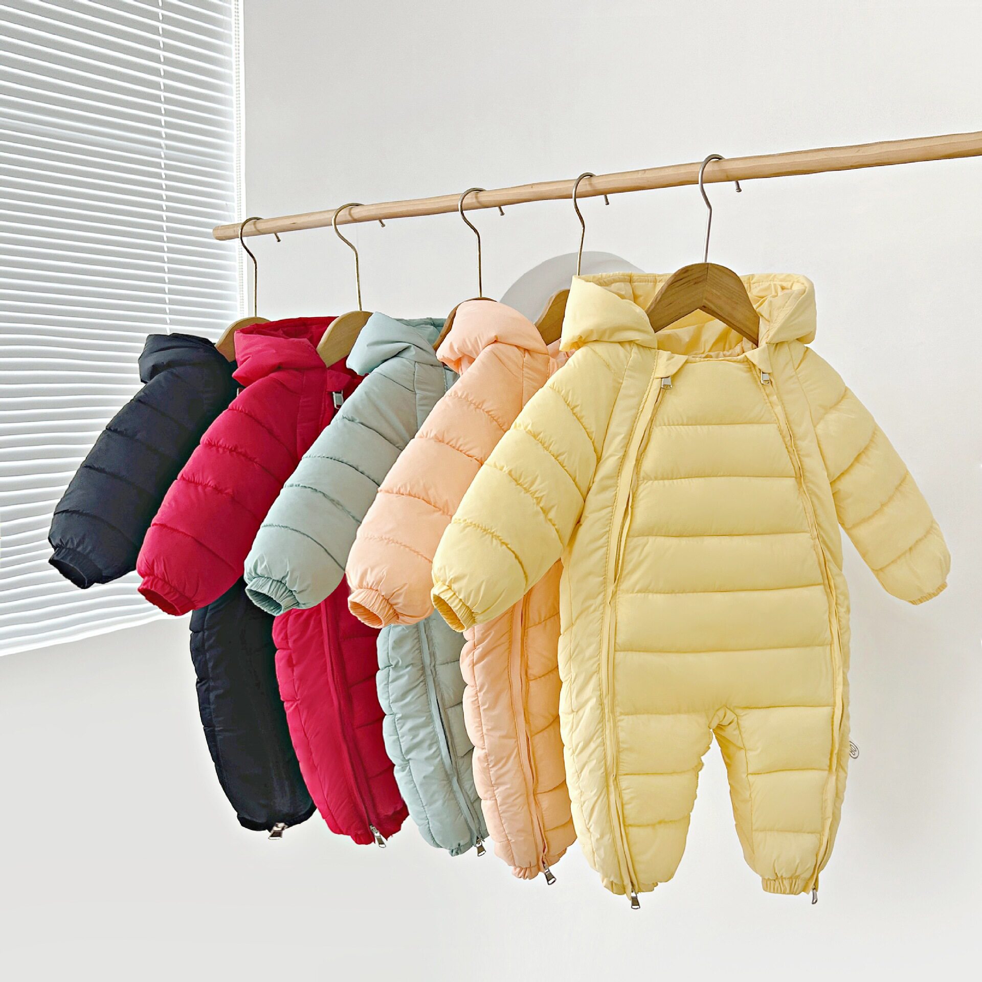 外贸纯色冬宝宝爬服新生儿抱衣外