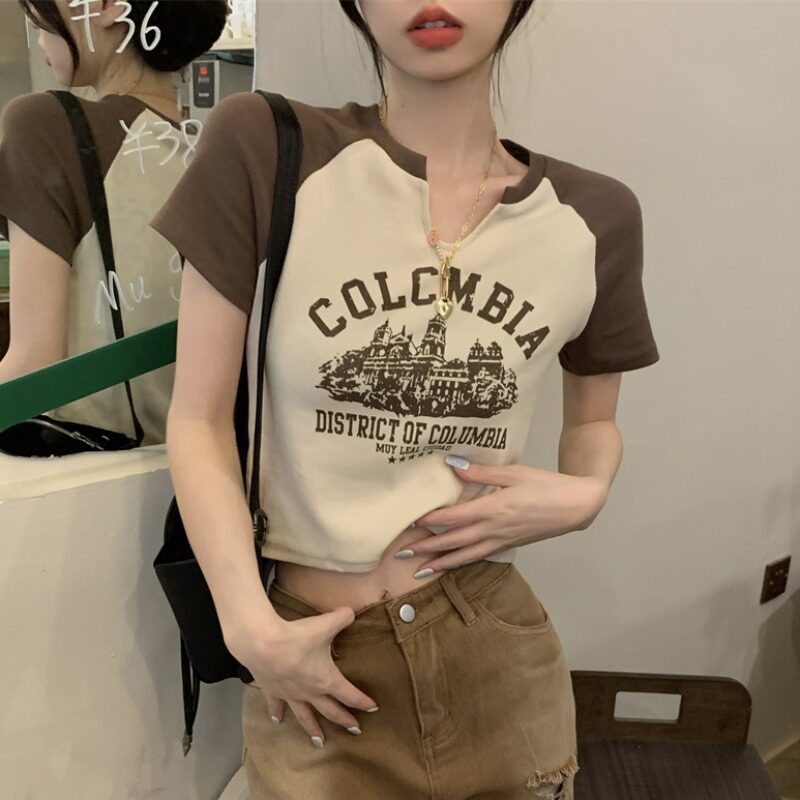 大码胖妹妹纯欲复古美式V领正肩上衣夏装新款修身显瘦短袖t恤女