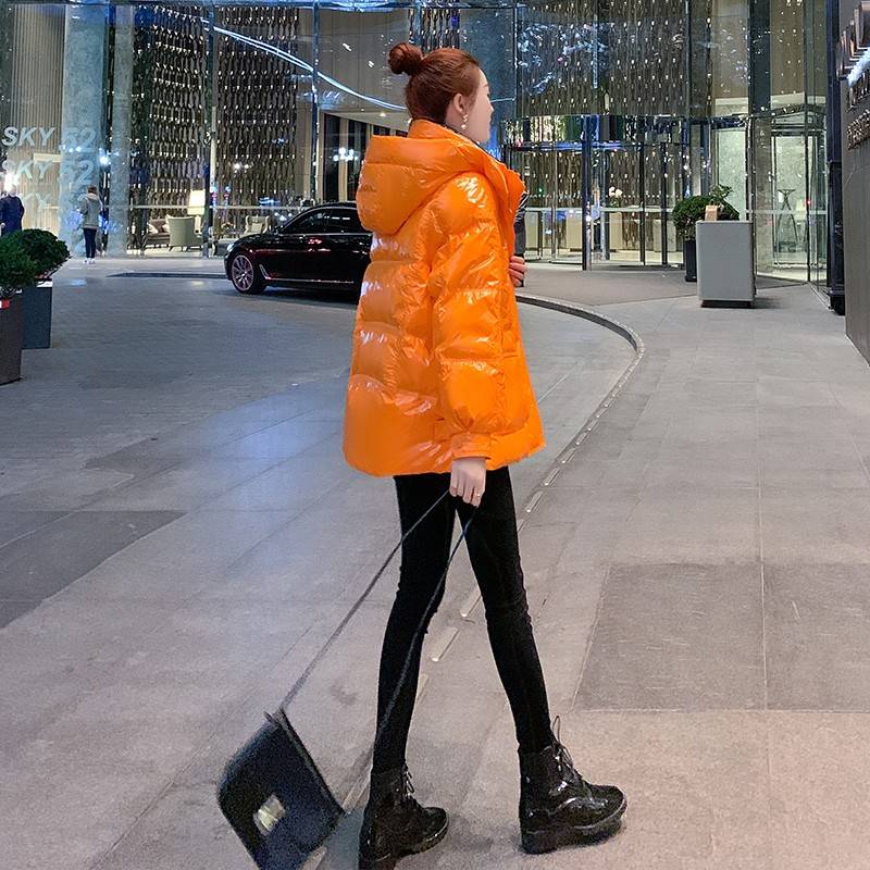 亮面免洗羽绒服女短款2025新款冬季时尚保暖面包服棉衣棉袄厚外套