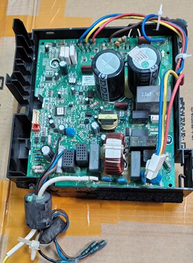 格力凉之静变频主板30148551 W84230Q 02613279 KFR-32W/FNC15-3