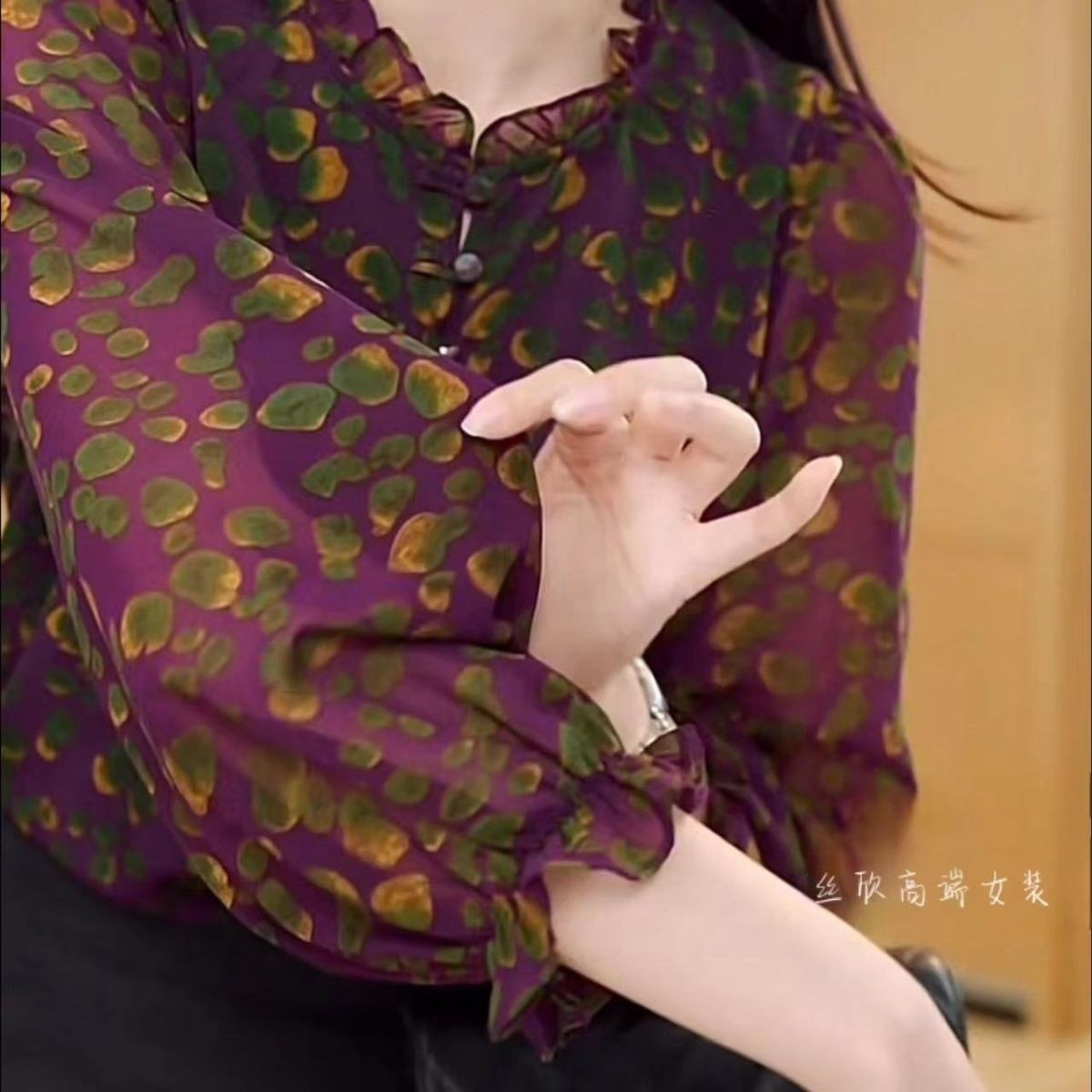 时尚t恤女春夏气质碎花立领显瘦衬衫
