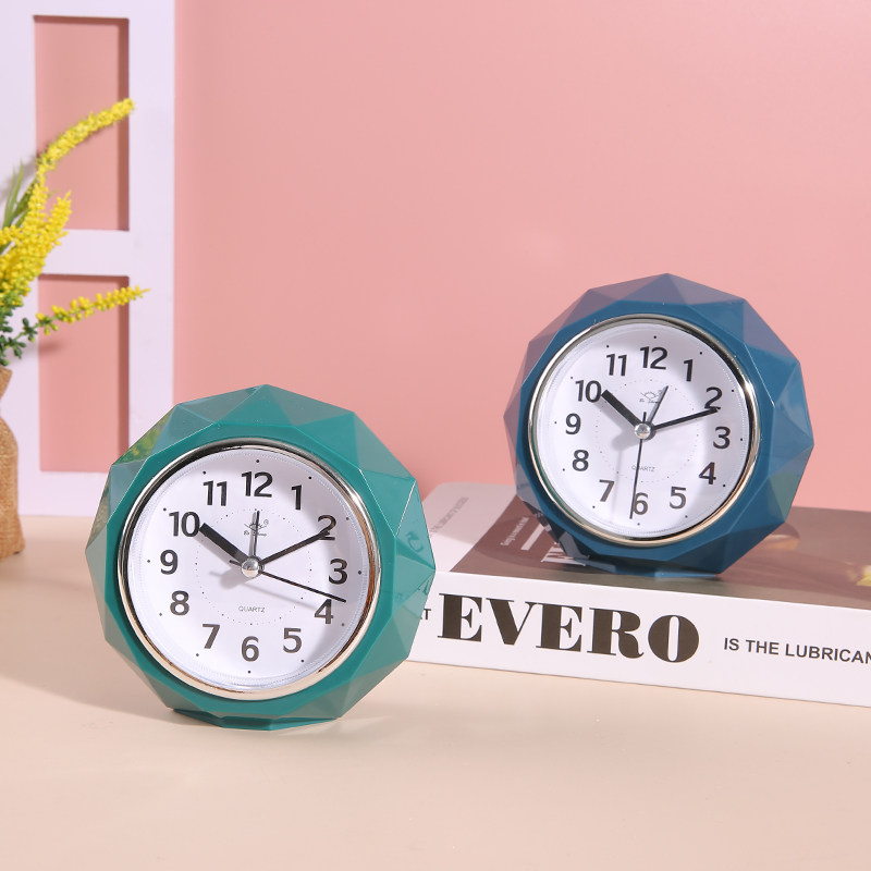 현대 미니멀리스트 시계 크리 에이 티브 홈 침실 머리맡 조용한 작은 책상 시계 학생 기숙사 어린이 방 데스크탑 알람 시계