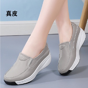 2025秋季女鞋真皮坡跟厚底中年妈妈鞋一脚蹬运动休闲鞋四季单鞋子
