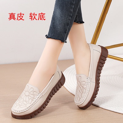 坡跟休闲风中老年四季防滑妈妈鞋