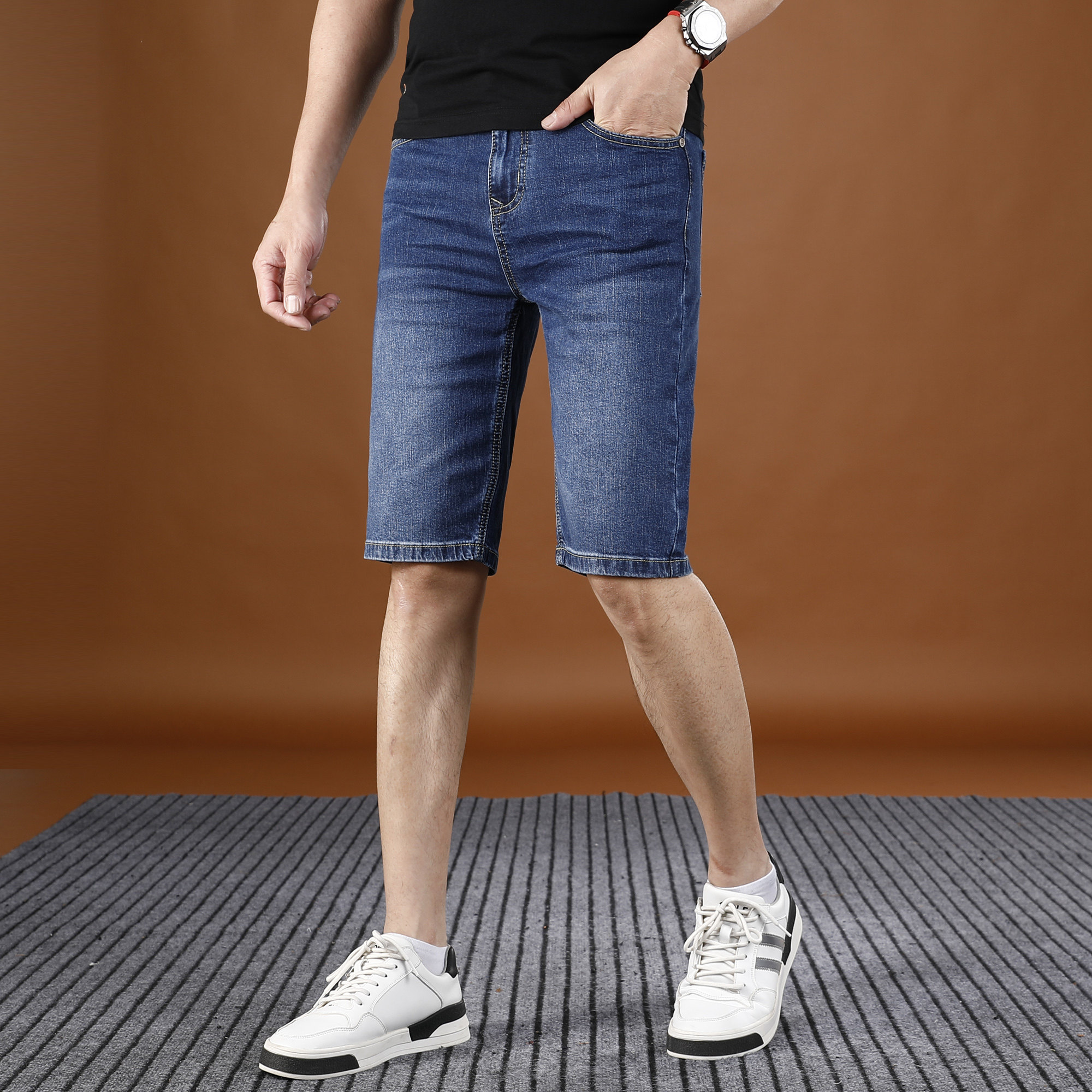 夏季薄款深蓝色牛仔短裤男