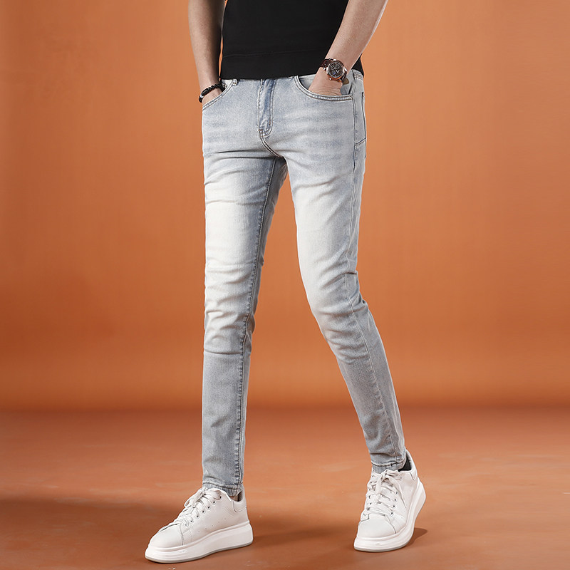 浅色牛仔裤男款2026新款潮流百搭韩版弹力修身小脚薄款男士长裤子