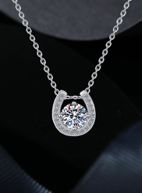 进口时尚莫桑石马蹄项链简约精致欧美风小众设计感百搭吊坠跨境