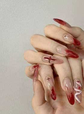 蛇窟|风靡ins美甲系列酷飒辣妹晕染手绘小蛇穿戴甲复古显白美甲