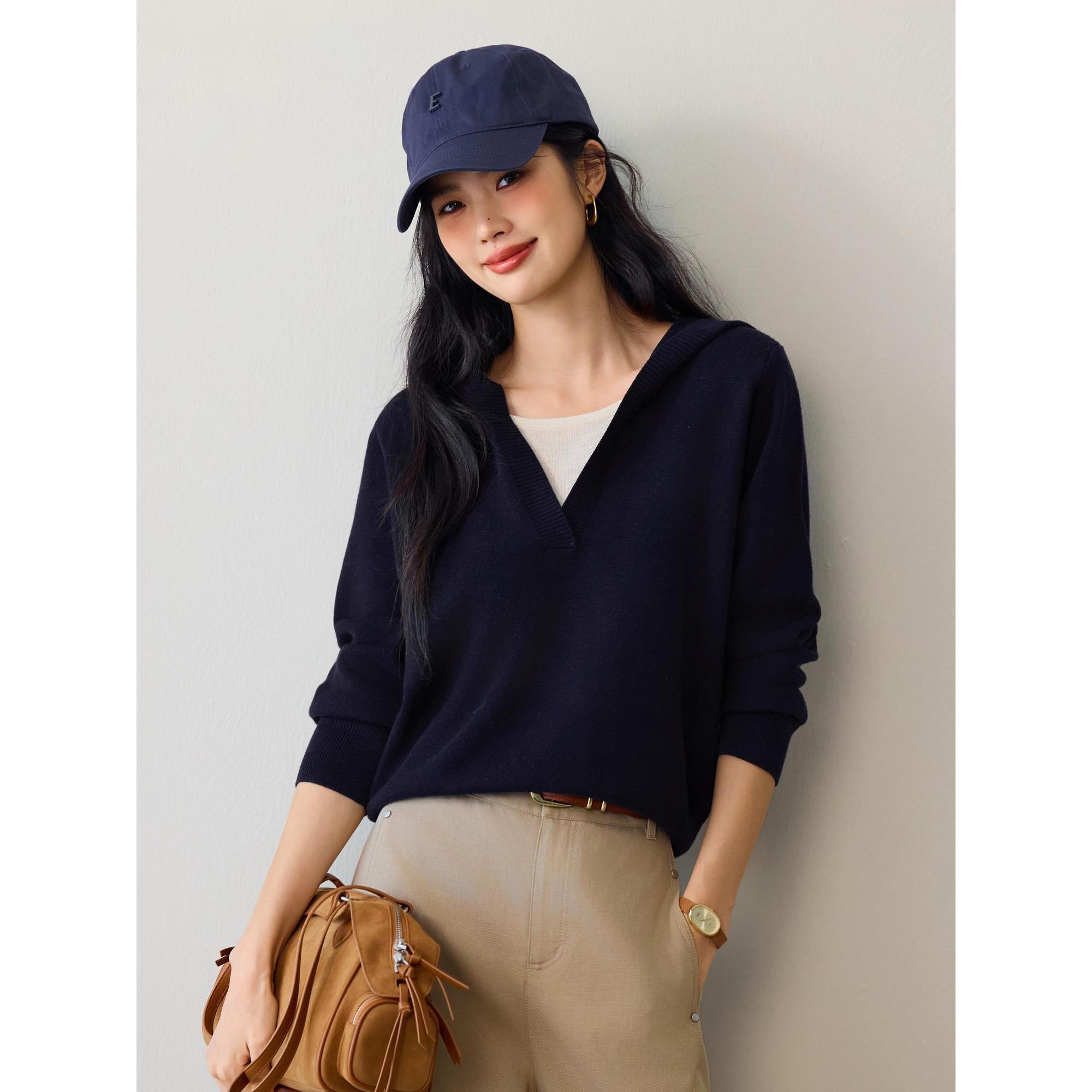 伊折扣蒋欣代言假两件拼接羊毛混纺带帽套头衫2025年秋季女