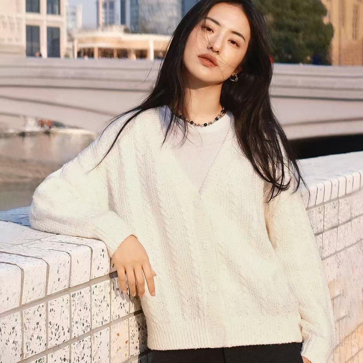 【商场同款】MM麦檬2025秋冬新款米白针织衫打底毛衣女5G1130411