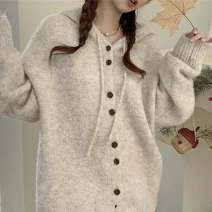 软糯连帽宽松毛衣针织开衫外套女秋冬2025新款慵懒风高级感上衣潮