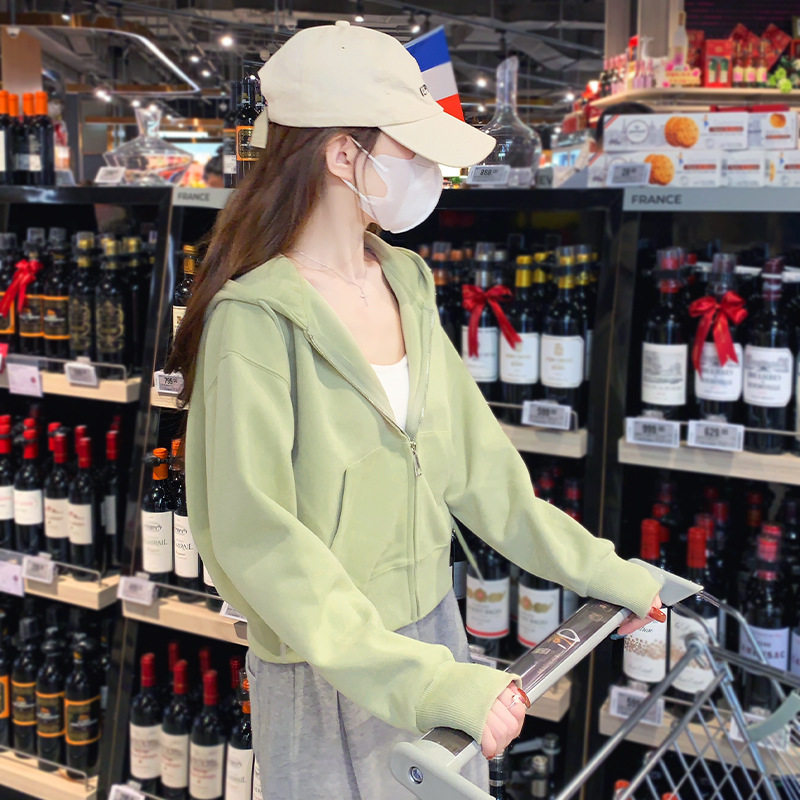 秋季外套女连帽卫衣女款2026新款早秋灰绿色拉链独特漂亮薄上衣