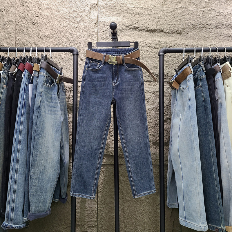 2025冬季新款蓝色加绒加厚牛仔烟管裤女高腰显瘦八九分窄版直筒裤