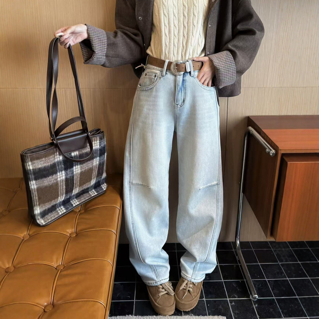 冬季新款加绒加厚阔腿牛仔裤女浅白蓝宽松高腰长裤休闲弯刀拖地裤