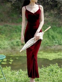 大码 复古红色丝绒吊带性感V领露背高级感礼服包臀连衣裙 女装 法式