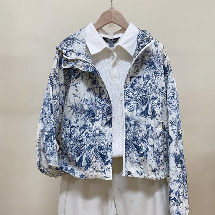 专柜正品 女士短款外套连帽休闲上衣宽松花卉老钱百搭 YNFAJ00662