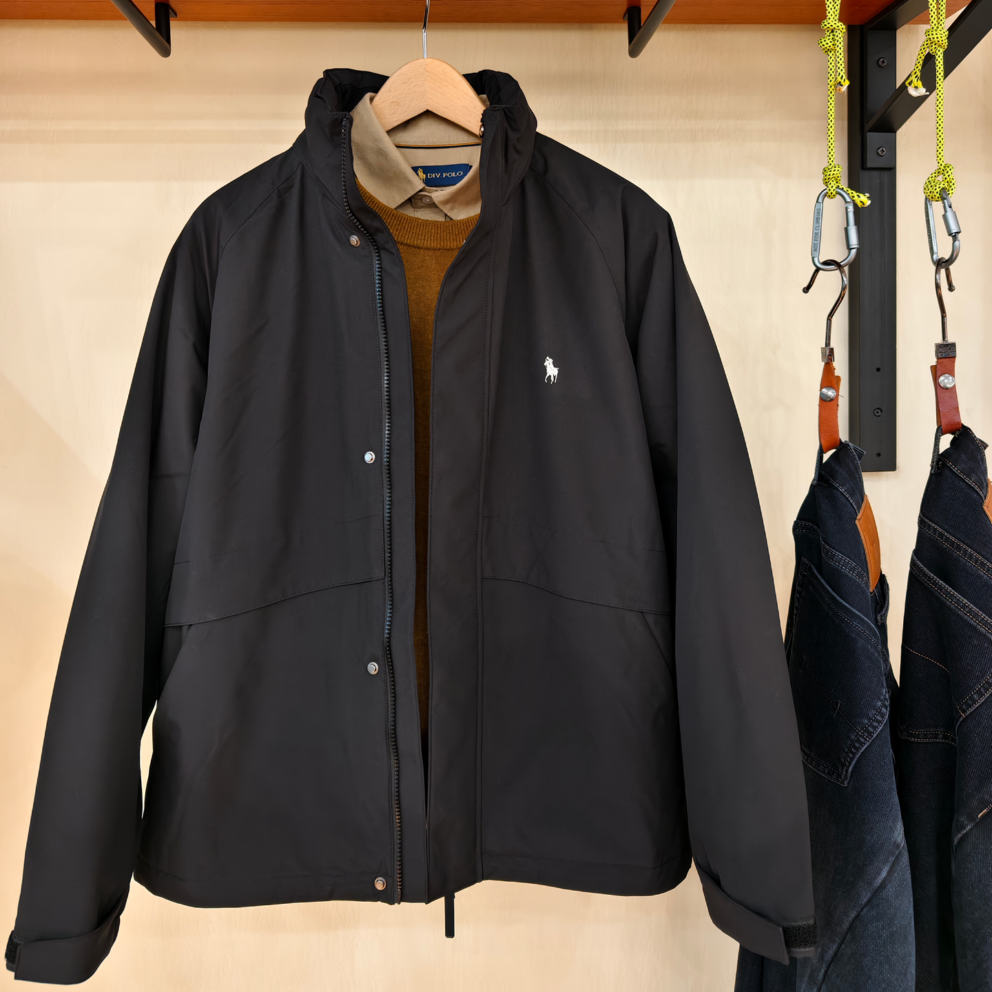 男士立领羽绒服简约舒适轻盈保暖