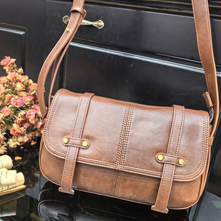 保罗彼得专柜正品女士包包 2025新款复古通勤法棍包ZZECS00020