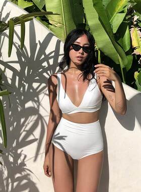 韩国新款三角大胸性感高腰温泉比基尼复古黑色白色分体两件套泳衣