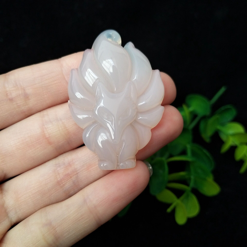 玛瑙玉髓绿色冰种挂件旺桃花吊坠