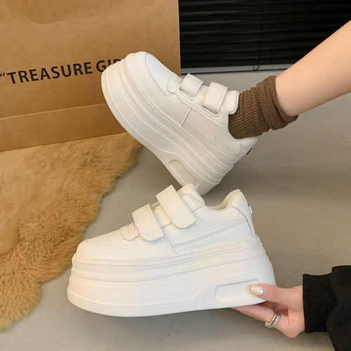 休闲运动增高时尚百搭经典板鞋