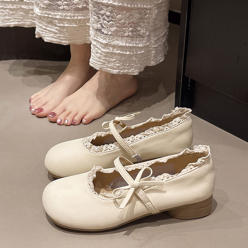 法式低跟玛丽珍单鞋女2026新款春夏配裙子晚晚鞋浅口洛丽塔小皮鞋