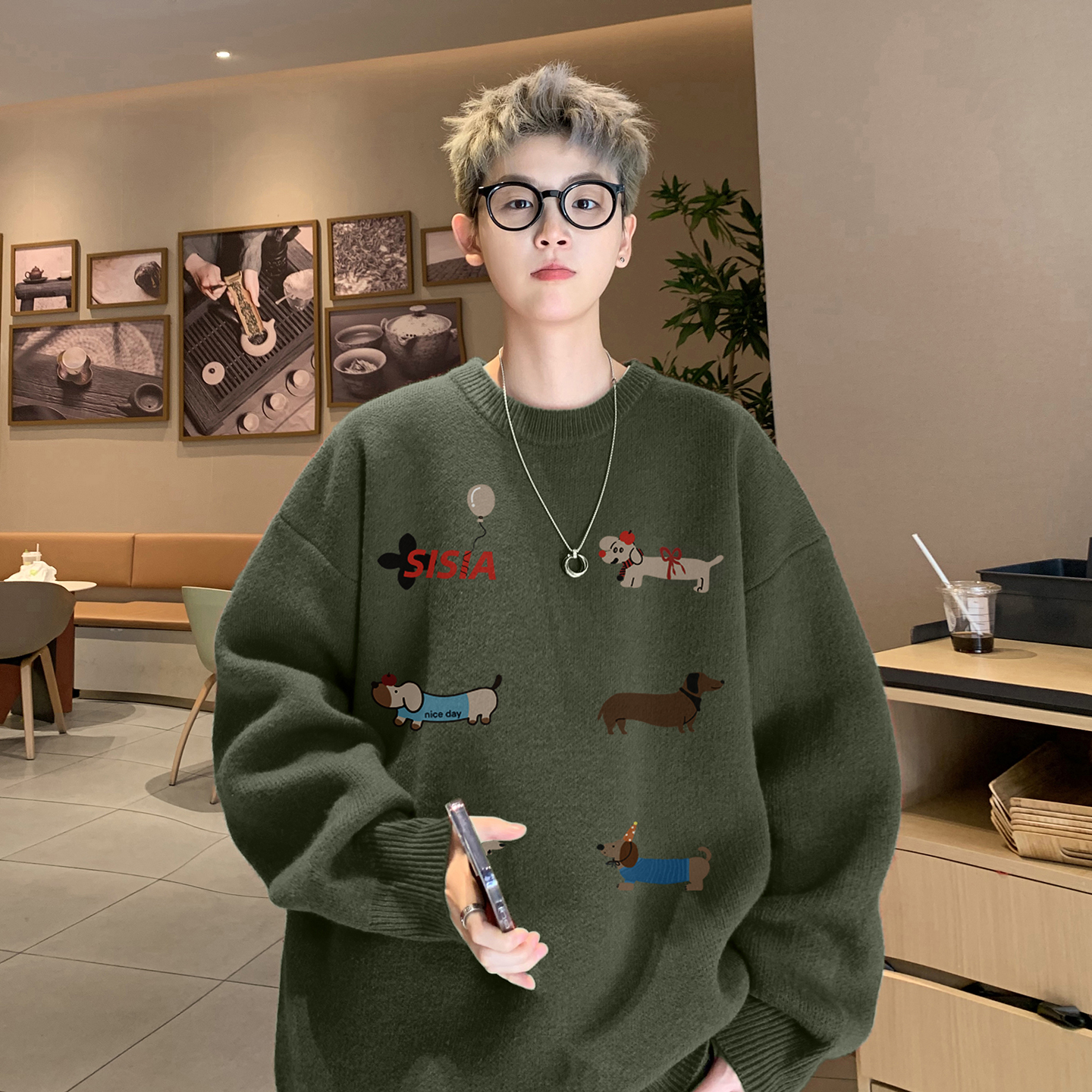 军绿色