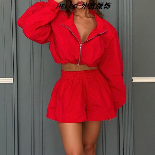Collared Long-Sleeve Top and Shorts Set 翻领长袖上衣短裤套装