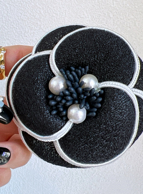 韩国高端精致时尚黑色山茶花胸花巴洛克花朵珍珠胸针别针大衣配饰