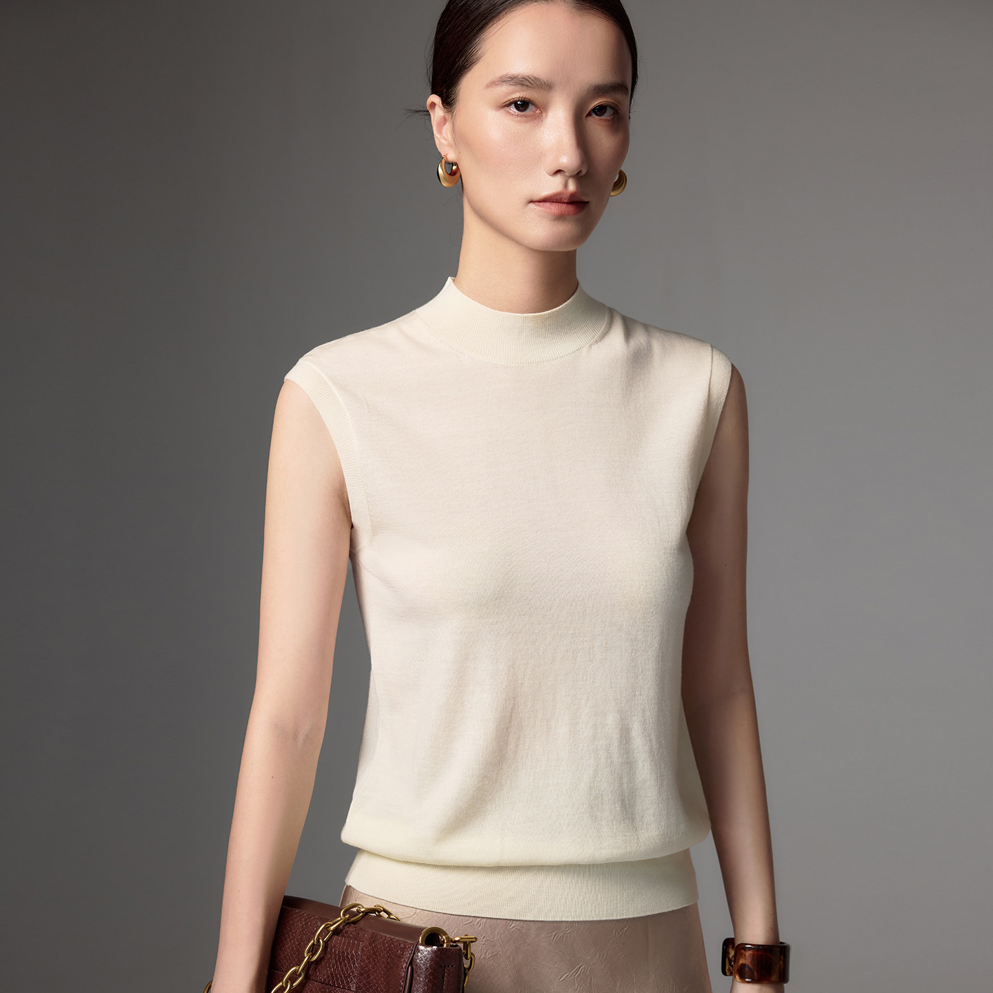 轻熟半高领无袖扬子纱精仿100%羊毛衫女修身套头针织背心打底毛衣,女装/女士精品,毛针织衫,淘宝优惠券,粉丝福利购,淘宝优惠卷