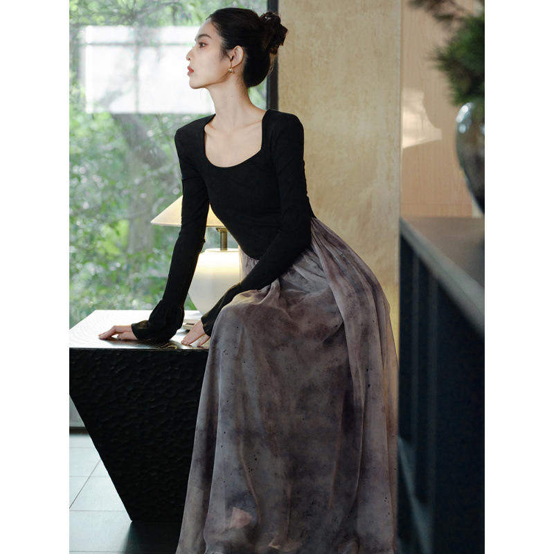 秋装新款复古黑色假两件针织连衣裙收腰显气质长裙子