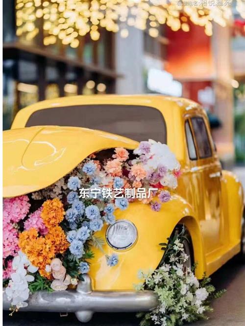 复古铁艺甲壳虫老爷车模型大型玻璃钢雕塑摆件户外美陈装饰道具车