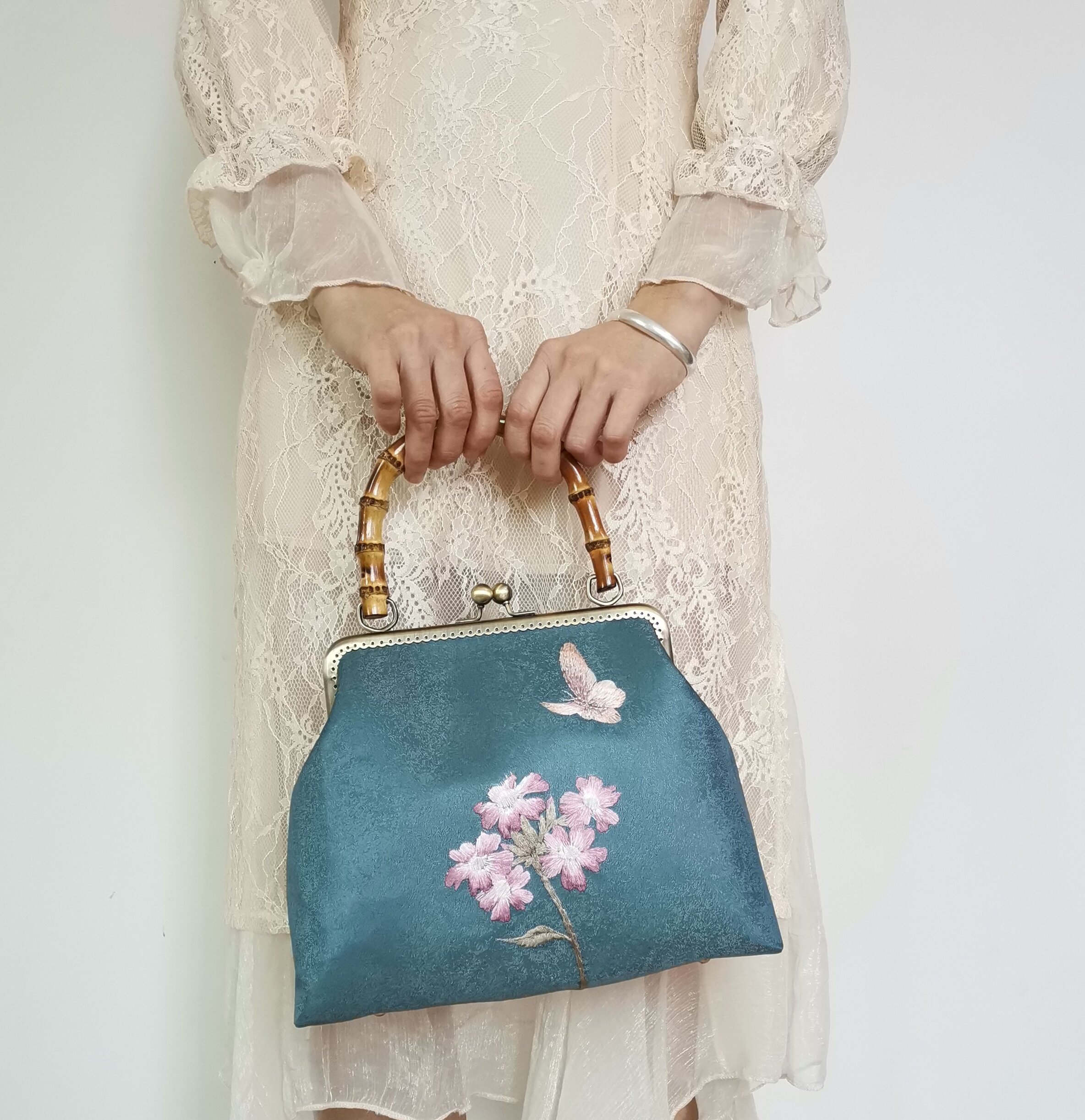 纯手工成品绣花口金包大容量竹节提手母亲长辈礼物旗袍汉服包