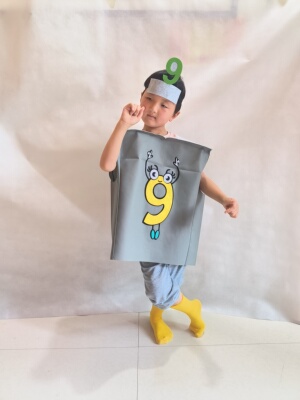 儿童绘本剧幼儿园节目演出数字王国加号减号乘号除号舞台表演服