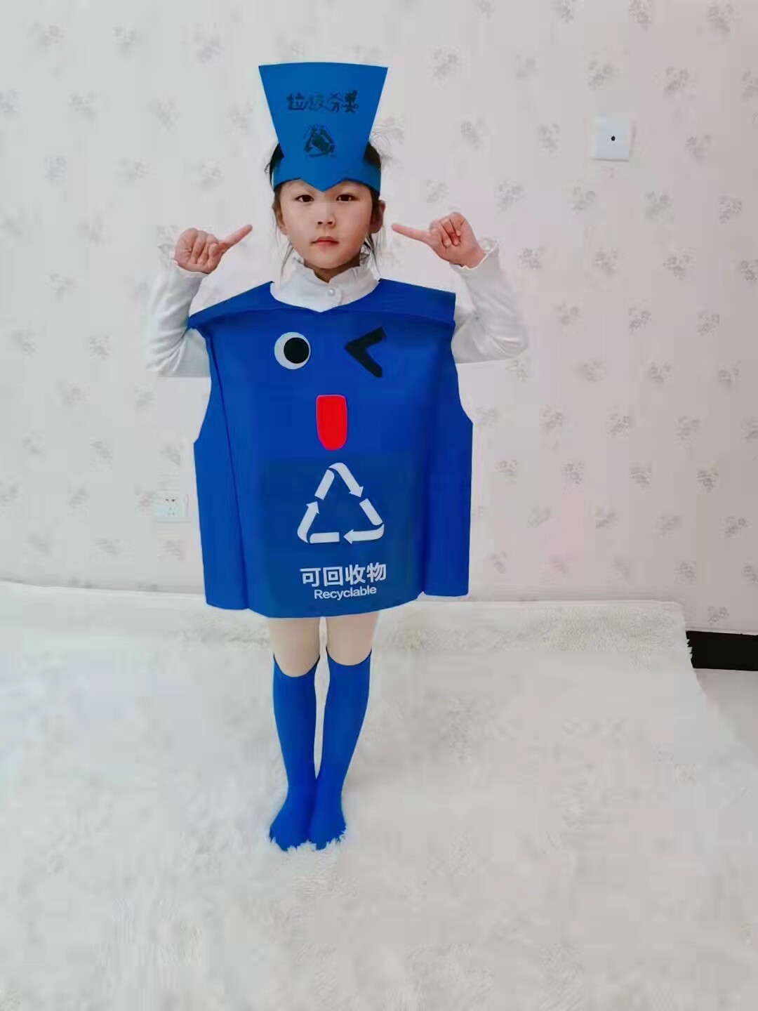 新服装服儿童学校垃圾表演装亲子演出服垃圾桶环保创意秀分类服走