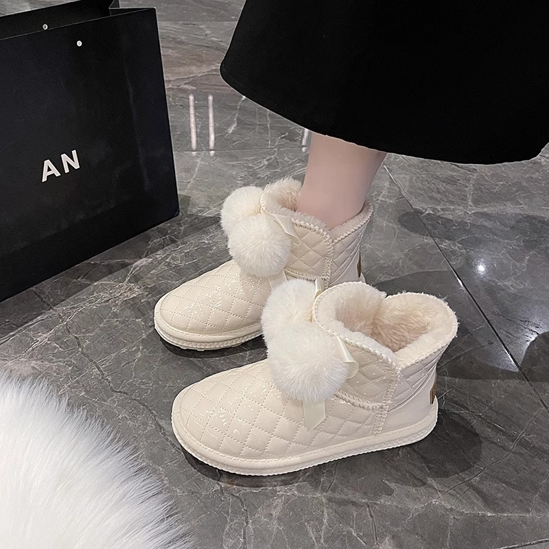 雪地靴女冬季2024新款毛毛球棉鞋