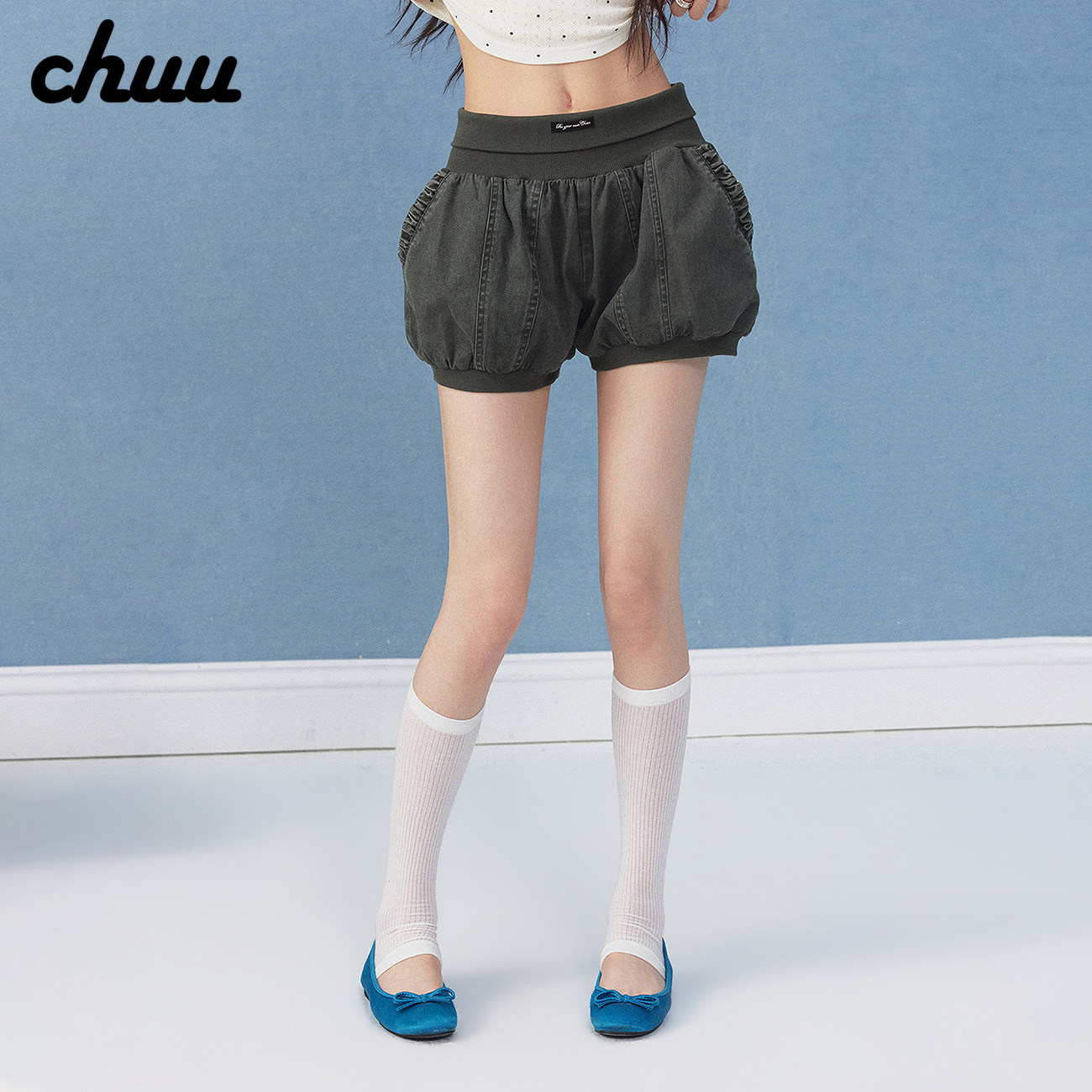 CHUU螺纹拼接休闲短裤女2026年夏季新品松紧腰花苞灯笼裤褶皱热裤