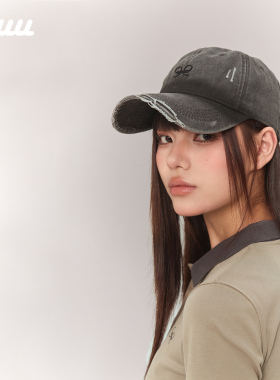 CHUU字母棒球帽女2026年夏季新品磨破毛边牛仔鸭舌帽百搭遮阳帽子