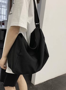 进口帆布包女单肩学生大容量日系简约百搭ins超火斜跨包包2025