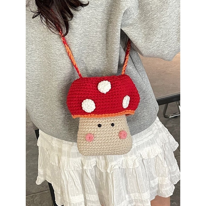 进口可爱蘑菇针织女包25年个性毛线手工编织成品洋气单肩挎包,服饰配件/皮带/帽子/围巾,DIY编织材料包,淘宝优惠券,粉丝福利购,淘宝优惠卷